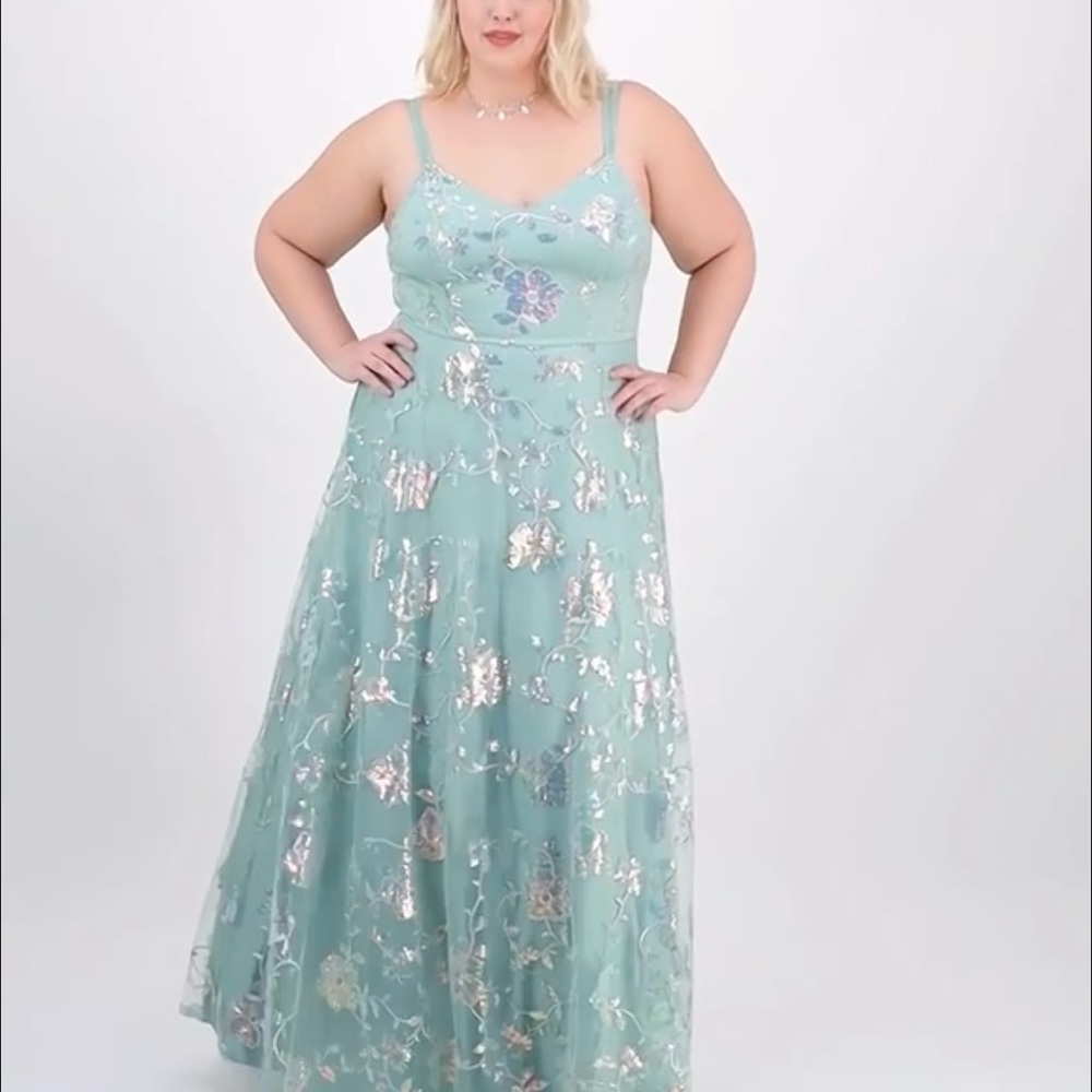 Elegant Floral Embroidered Green Dress